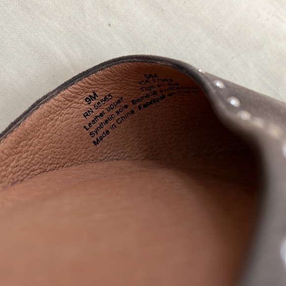 Halogen grey suede ballet flat. Size 9. - Picture 6 of 8